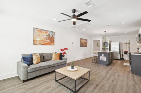 Best of Bishop Arts 4BD Yard Style & Comfort